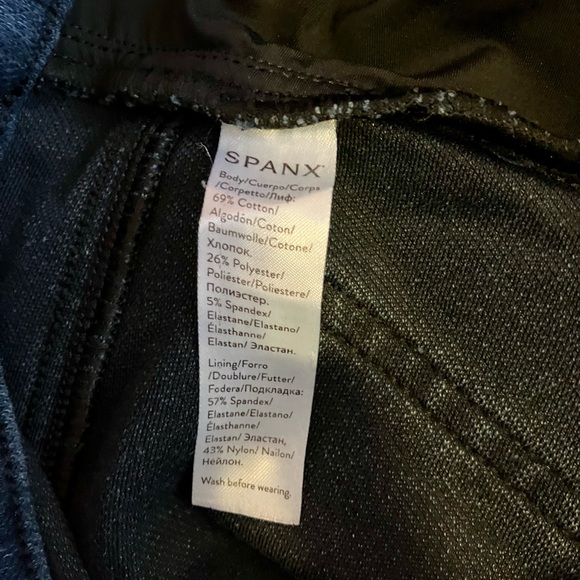 Small Pre-Owned Spanx Jeggings - Medium to Dark Wash - Picture 5 of 6
